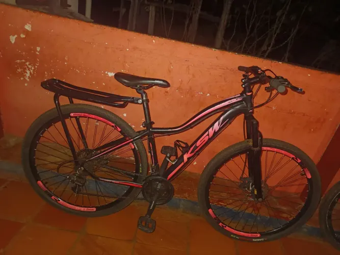 Bicicleta ksw aro 29 novinha comprei pois não estou usando preciso vender