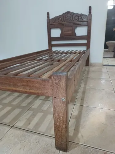 Cama madeira sucupira preta 