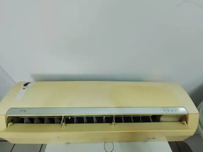Evaporadora Ar Condicionado Springer 12.000 btus Convencional