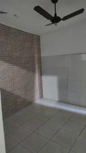 Aluga se uma casa