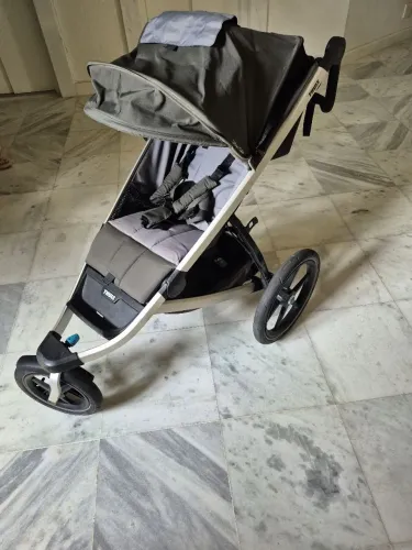 Carrinho de bebê Thule Urban( produto importado)