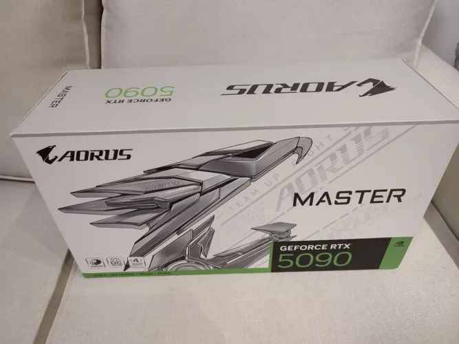 RTX 5090 Aorus Master OC 32GB White lacrado NF 