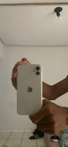 iPhone 11, troco em 12 sem volta!