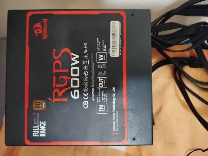 Fonte ReDragon 600W 80 Plus Bronze USADA