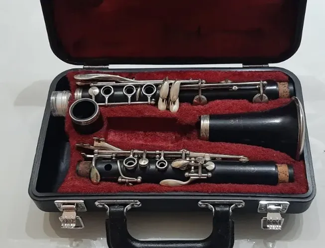 Vendo clarinete Yamaha modelo 450N
