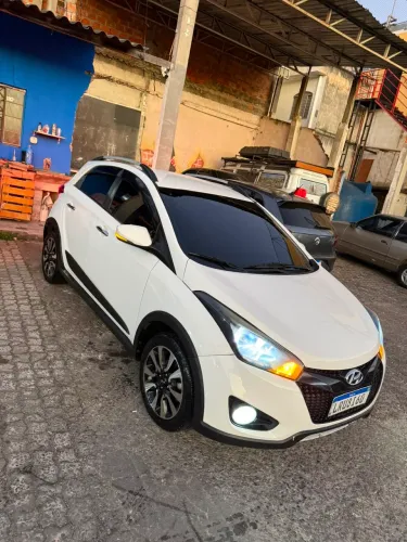 Hyundai HB20X Premium 1.6 Flex 16V Aut. 2015