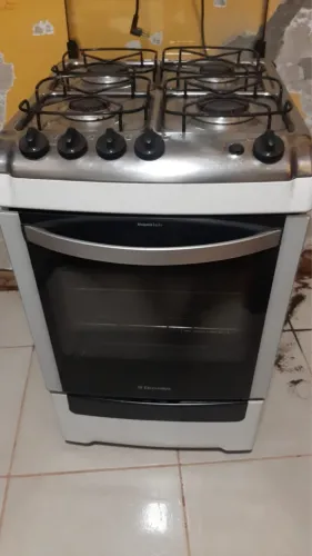 Vendo fogão Electrolux