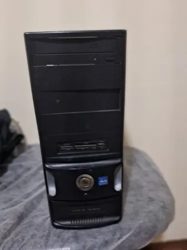 Gabinete PC com DVD e leitor de cartão