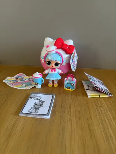Kiko loves hello Kitty e friends sailor tuxedosam, apenas aberta. Original.
