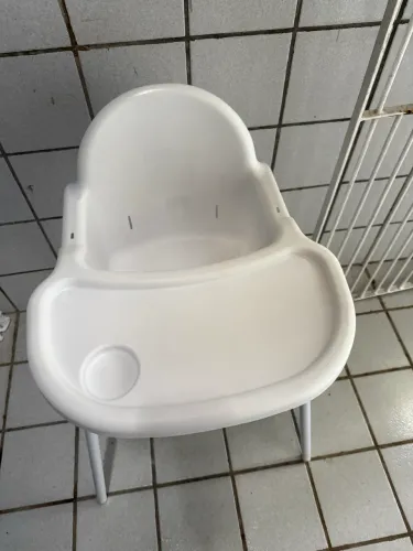Cadeirinha de alimentação 