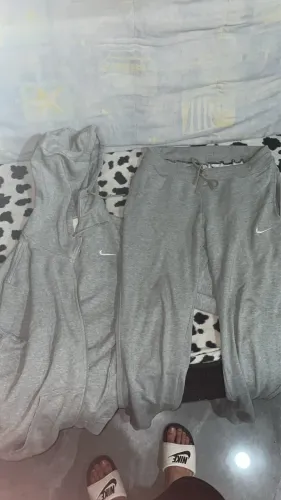 Conjunto Nike club 