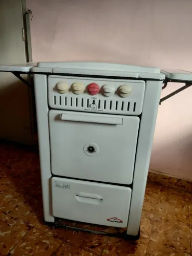 Fogão antigo Dako Palace Hotel um clássico das cozinhas brasileiras nas décadas de 60 e 70