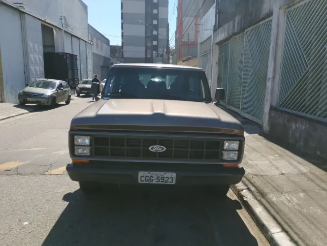 Ford F-1000 Cd/blazer 3.9 Dies. 1990