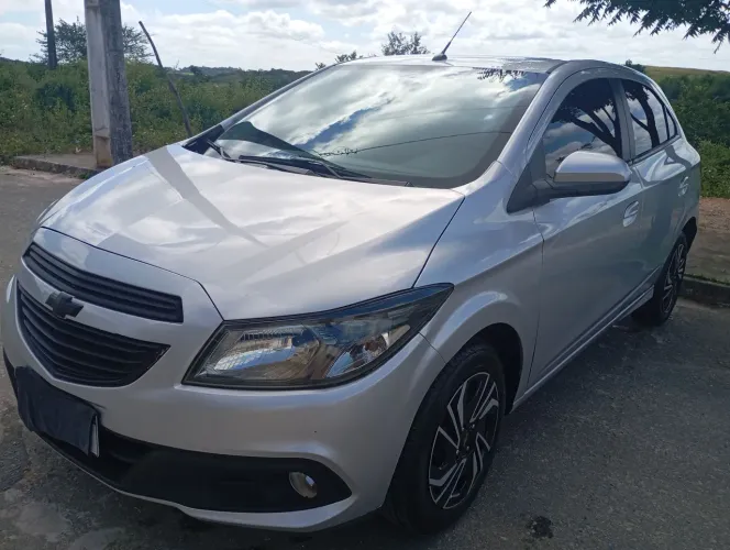 Chevrolet Onix Hatch LT 1.0 8V Flex Power Mec. 4P 2013