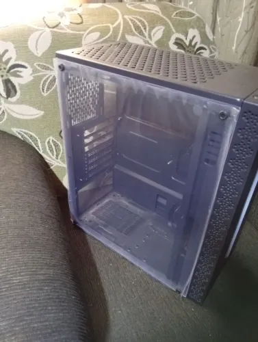 Gabinete Kratos RGB 