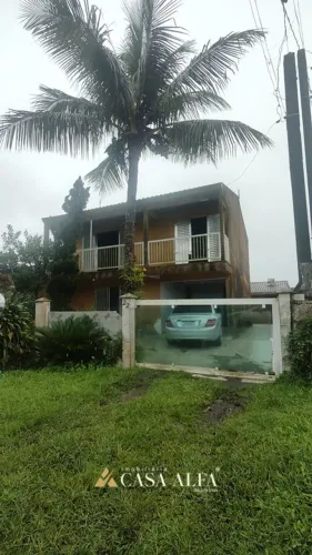 Sobrado a venda em Shangrila