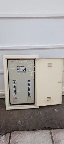QUADRO DE DISJUNTORES GABINETE AÇO /// R$850,00