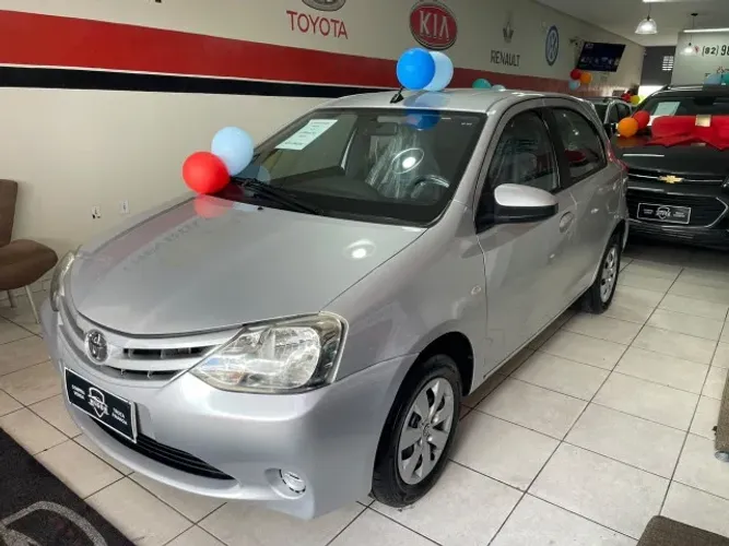Toyota Etios X 1.3 Flex 16V 5P Aut. 2017