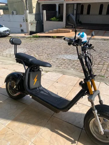 scooter elétrica com bateria semi-nova