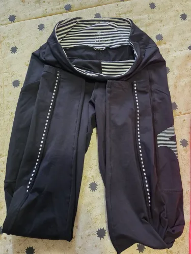 Legging corrida preta semi nova