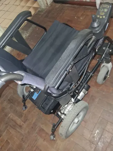 Cadeira motorizada freedom só 3000