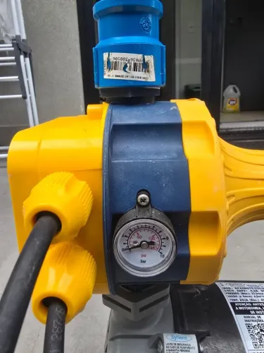 Bomba de Água / Pressurizador Syllent 3/4 CV 220V com Pressostato (Super Silenciosa)