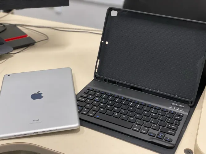 IPad 9ª Geração 64gb l Usado l 96% Bateria l Acompanha acessórios e capinhas