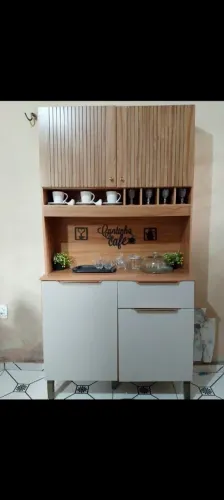 Vende: Armário:750/ tanquinho: 650/ jogo de mesa : 600