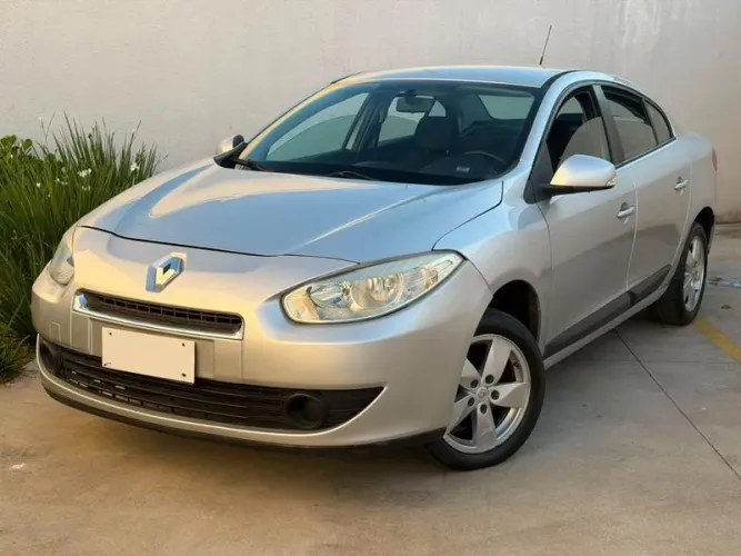 Renault Fluence Sedan Expres. 1.6 16V Flex Mec. 2014