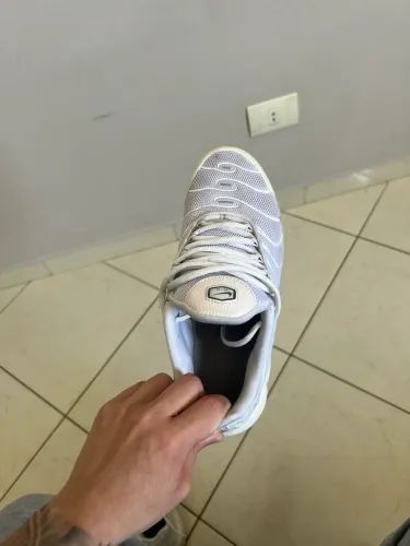 AIR MAX PLUS TN TRIPLE WHITE 39