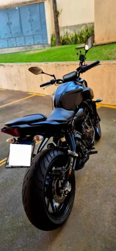 Vendo MT-07 otimo estado
