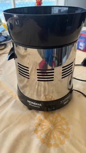 Espremedor de Frutas - Mondial Turbo 250W