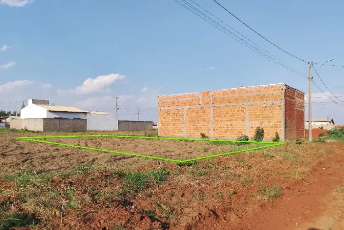 Terreno 275m² (11x25m) no Res. Bonito próximo ao Clube de Laço
