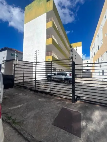 Apartamento com 2 dormitórios à venda, 44 m² por R$ 120.000,00 - Malvinas - Campina Grande