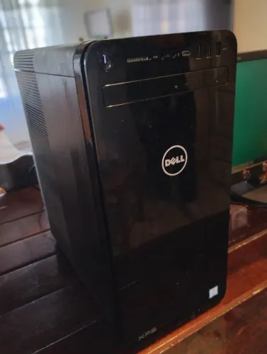 PC Desktop DELL XPS 8930 (sólo CPU) funcionando 100%