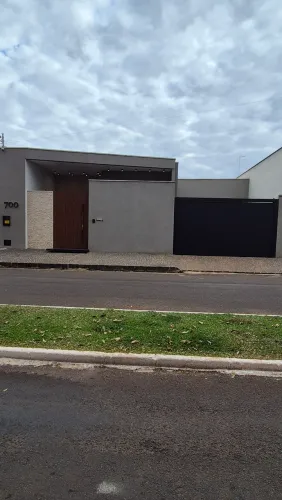 Casa Residencial de porteira fechada