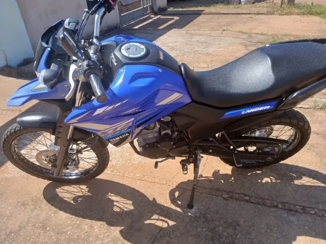 Lander 250/ WhatsApp * Marcelo