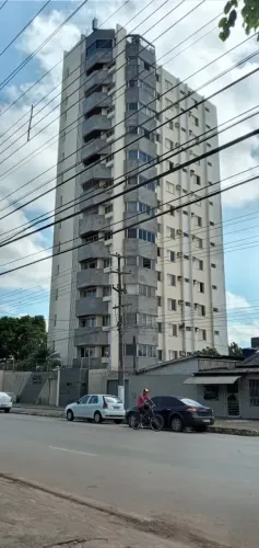 EXCELENTE APARTAMENTO NO ED. FLORESTA TROPICAL.