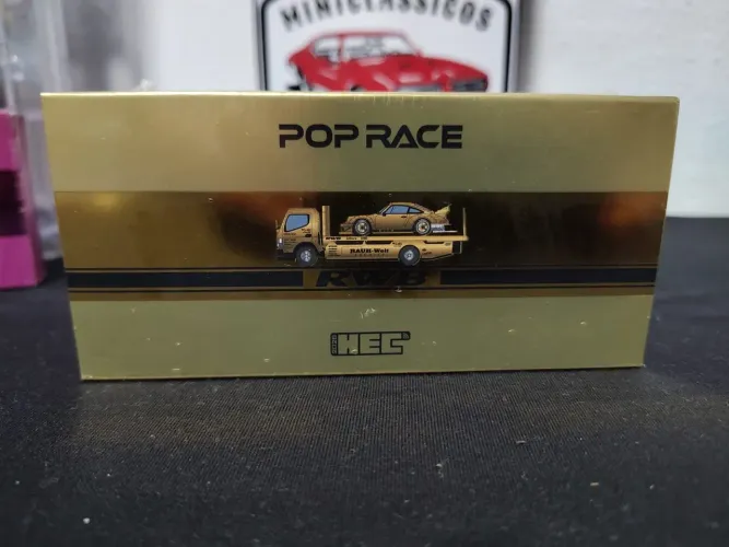 Pop Race 1:64 Porsche RWB 930 & RWB Truck Gold Chrome Set (Exclusivo HEC 2026)<br>*R$ 849,00*