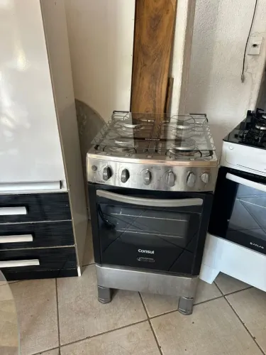 Fogão 4 bocas da marca Consul acendimento automático funcionando tudo perfeitamente