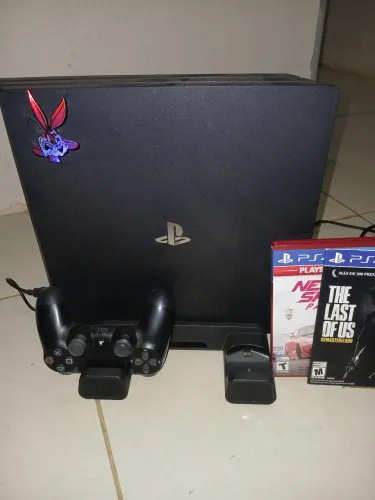 PLAYSTATION 4 PRO 1TB DE GIGA. NOVO EXELENTE