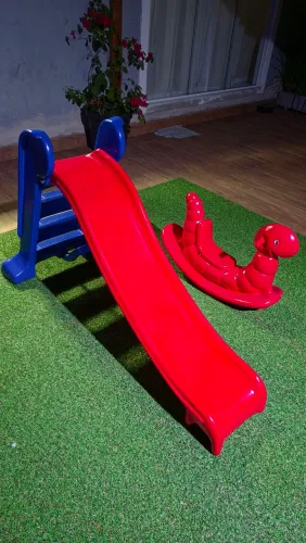 Escorregador infantil