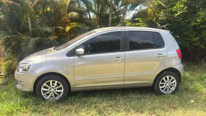 Volkswagen Fox 1.0 MI Total Flex 8V 5P 2014
