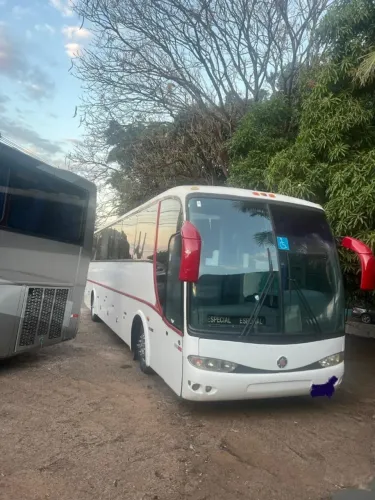 Ônibus Rodoviário Volvo RS 2002 | 42 Passageiros