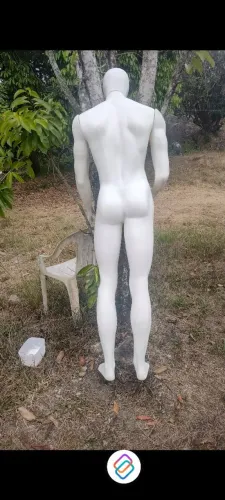 Itens para loja de roupa manequins cabides Araras
