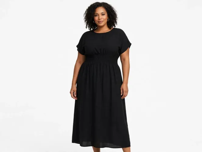 Vestido preto plus size