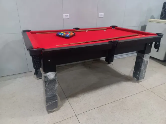 Mesa de sinuca com 6 meses de uso