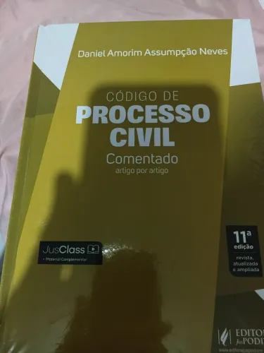 Vendo livros jurídicos