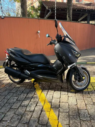 Xmax 250 / 2021- novíssima - 2?dono / revisão 100% concessionária 