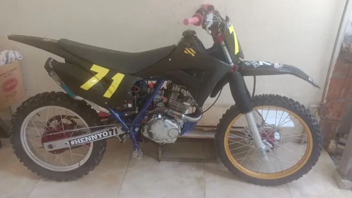 Vendo XR 200 com KIT de CRF